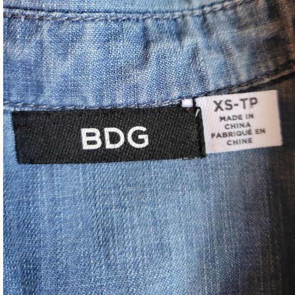 Snap Front Western Country Coastal Cowgirl Long Sleeve Denim Shirt-‎ size XS - Picture 6 of 7